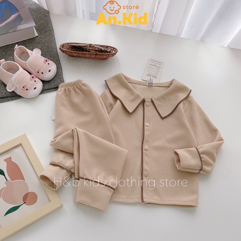 Bộ Đồ Dài Tay Cổ Bèo Bé Gái 10-20kg Chất Tổ Ong L1 Mềm Tay, Cổ Chạy Viền Phối Khuy Dọc - AN.KID