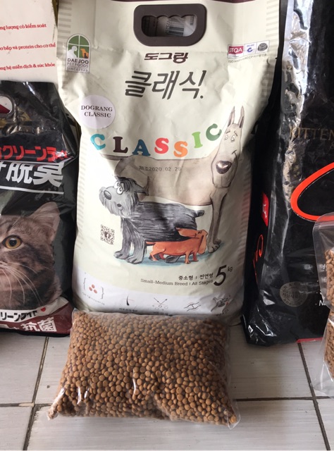 Thức ăn cho chó mọi lứa tuổi Dograng classic gói 1 kg