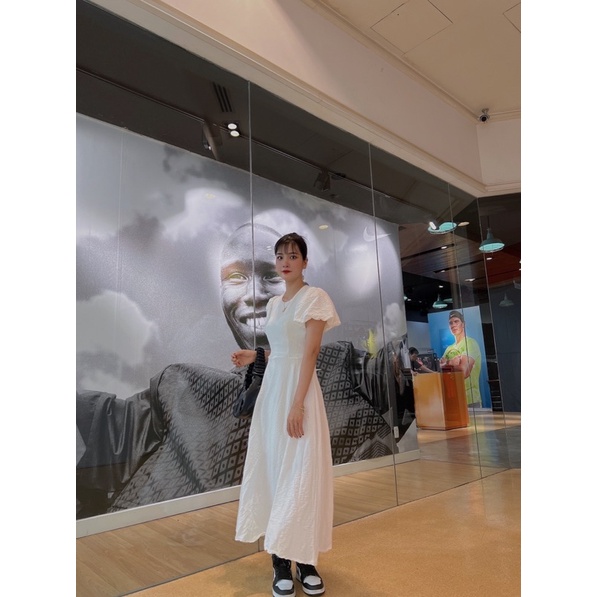 Đầm maxi trắng dáng dài tay phồng, Váy maxi dáng dài tay phồng màu trắng siêu xinh chất đũi nhún