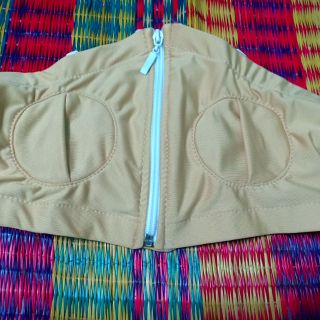 Áo hút sữa rãnh tay