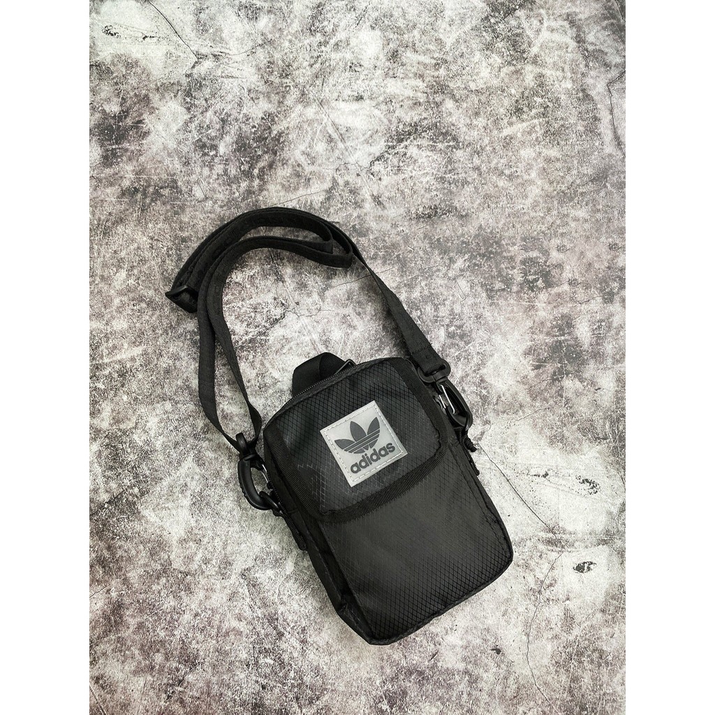 Túi Đeo Chéo Utility Festival Crossbody Bag Black/White B202