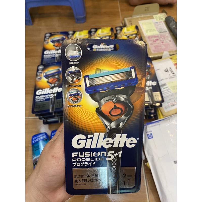 Dao cạo râu Nhật Bản cao cấp 5 lưỡi Gillette Fusion Proglide (Cán Dao + Lưỡi Dao + Đầu bảo vệ)