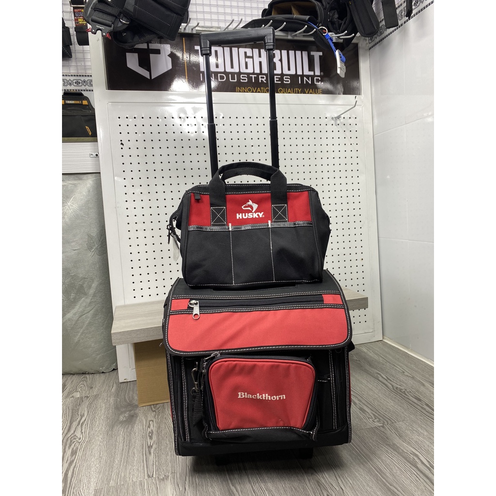 Túi đựng đồ nghề có xe kéo Blackthorn Mỹ