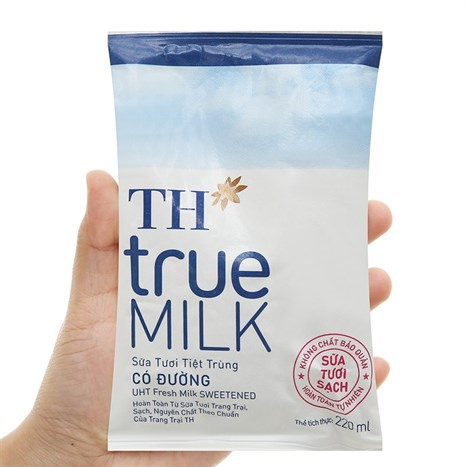 Sữa tươi tiệt trùng có đường TH true MILK bịch 220ml