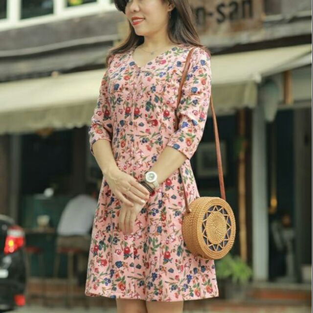 Đầm lụa nhung tăm dáng xòe