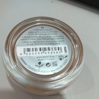 Phấn tươi, kem nền Mousse Essence Đức