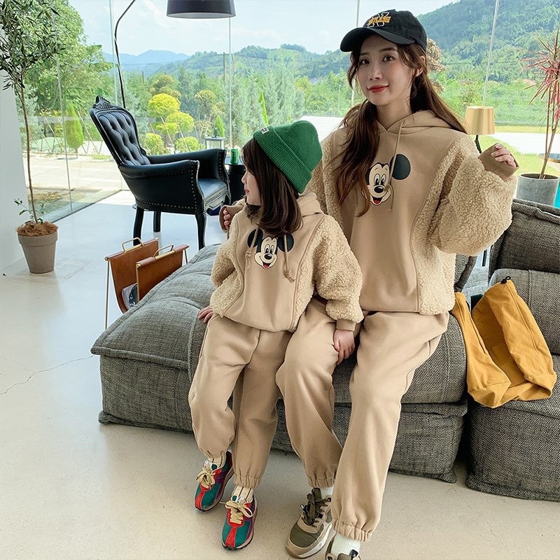Set bộ đôi mẹ và bé micky màu be phối bông