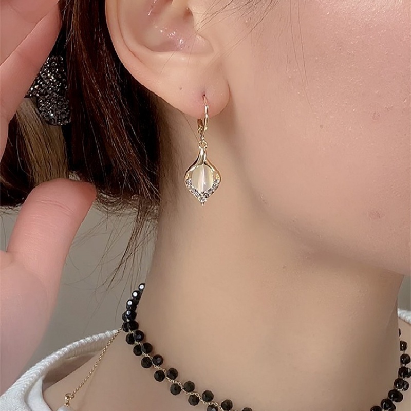 Khuyên Tai Mặt Hình Mèo Đính Đá Sang Trọng Cao Cấp