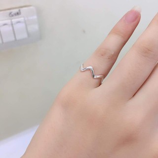 Nhẫn ngón út nhỏ xinh