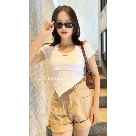 Áo croptop tay ngắn body I.LCLOTHING cổ yếm xích vạt nhọn phối xích CR021