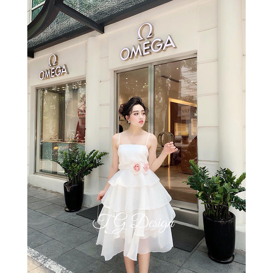 Váy dây tầng hoa eo