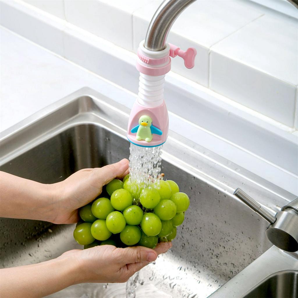 Đầu vòi hoa sen thiết kế kiểu chim cánh cụt dễ thương