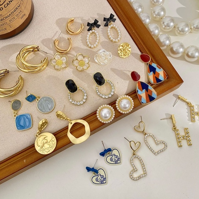 Khuyên Tai Đính Hạt Ngọc Trai Phong Cách Hàn Quốc Cho Nữ