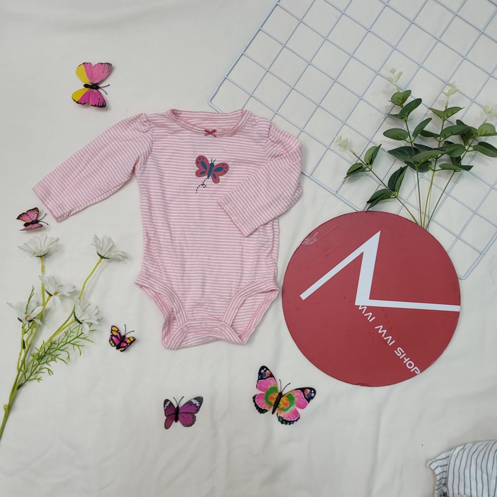 (6-9M chọn màu- Gái) Body chip TAY DÀI xuất dư cổ tròn, cổ đáp vai cho bé gái- Bộ liền thân, BODYSUIT cho bé