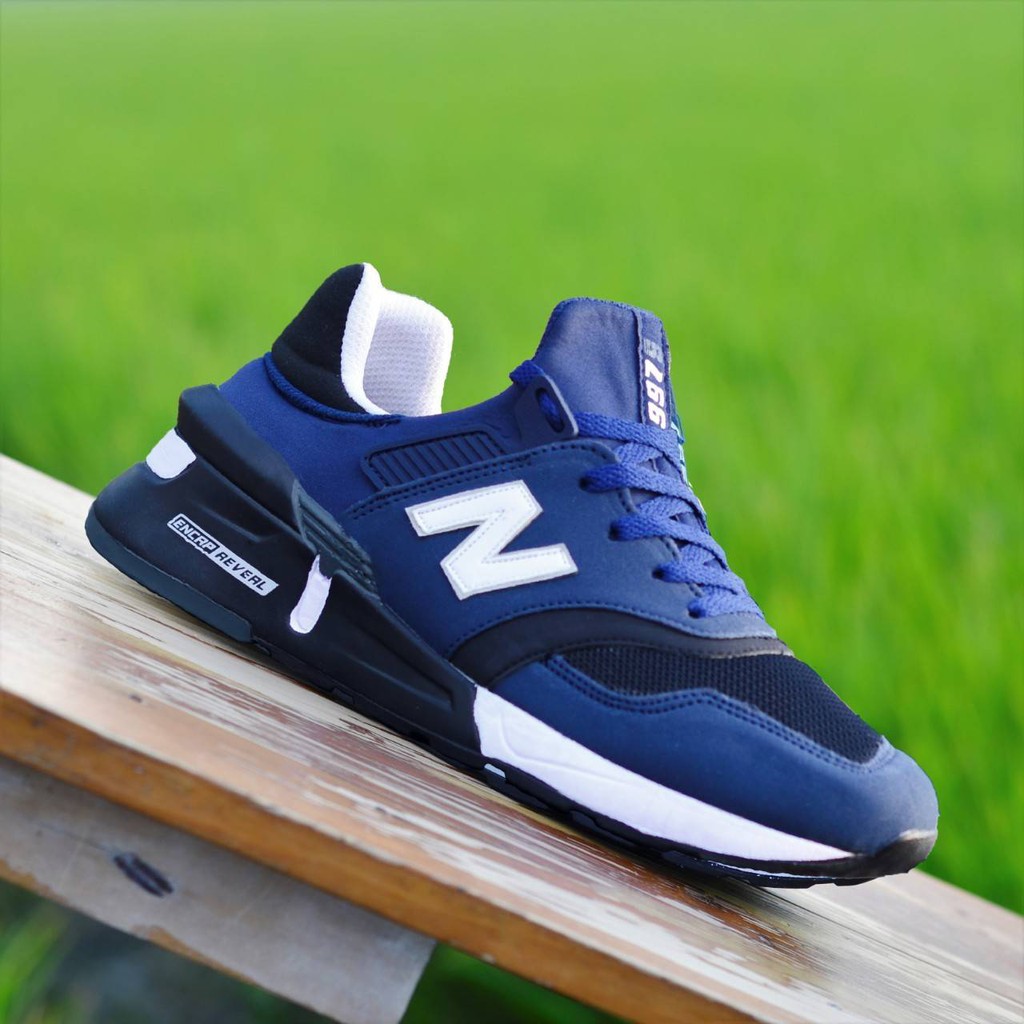 Mới Giày Thể Thao New Balance 997s Phối Màu Đen Trắng Cá Tính