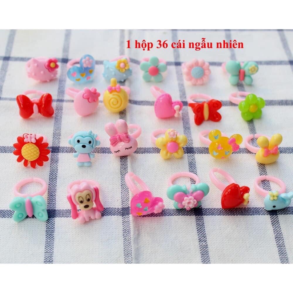 Hộp Set 3 Cái Nhẫn Nhựa Hình Chữ Nhật Cho Bé Gái Siêu Yêu Thương, Nhẫn HÌnh Hoa, Quả, Con Vật Ngộ Nghĩnh Đáng Yêu Cho bé