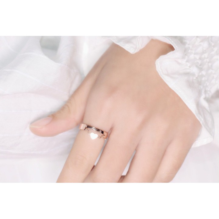 NHẪN TITAN CHẠM SỐ LA MÃ CÁCH ĐIỆU TRÁI TIM VÀNG TƯƠI (freesize) - tặng hộp đựng cực xinh