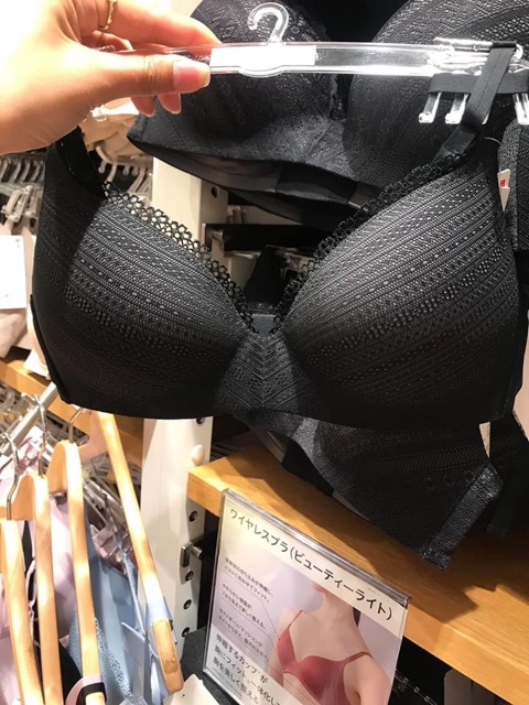 Áo lót Uniqlo Alrism Nhật