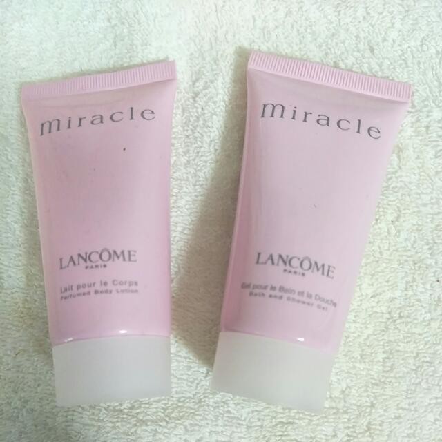 Dưỡng thể nước hoa Lancome Miracle Perfumed Body Lotion 50g