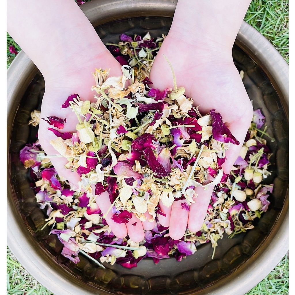 KAROSE FLORAL Hoa Thơm Xông Mặt Hoa Hồng, Hoa Bưởi, Sả Chanh, Sạch Da, Da Mềm Mại, Khỏe Mạnh