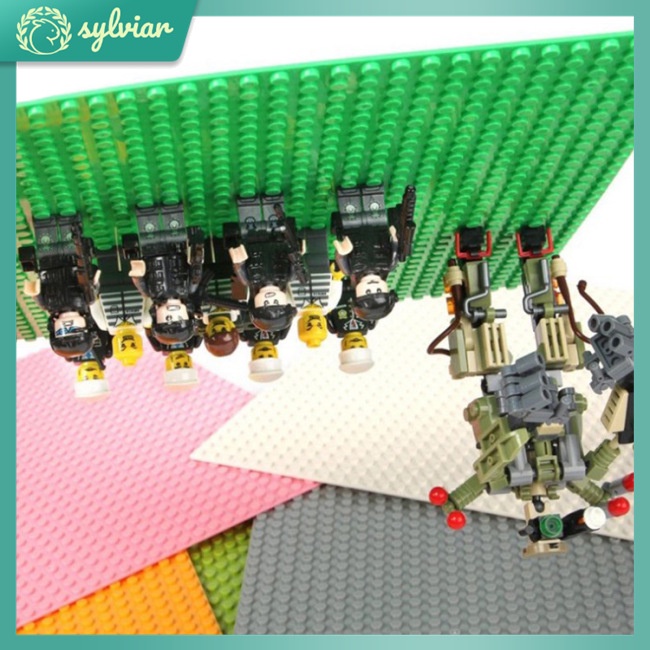 Tấm Đế Lót 32 * 32 * 32 Dùng Để Lắp Ráp Mô Hình Lego Với 8 Màu Tiện Dụng