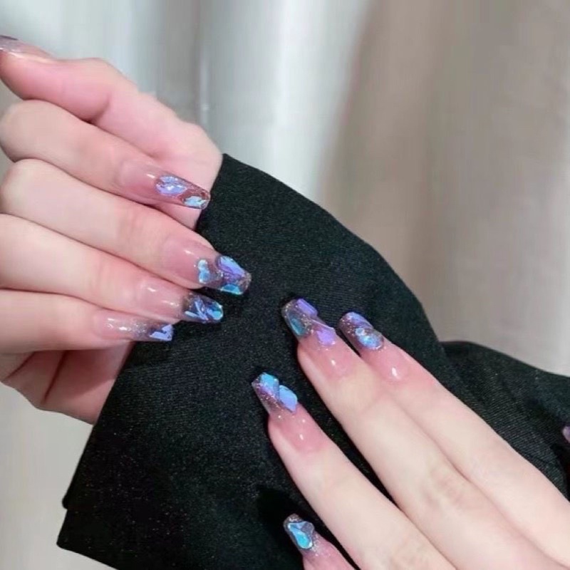 Nail box đính đá pha Lê