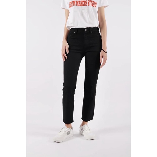 Quần jeans nữ dáng crop straight rách ống cách điệu
