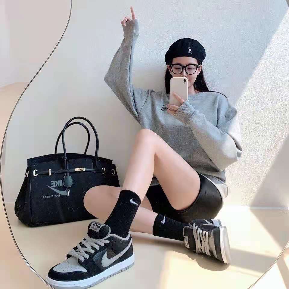 Giày sneaker SB dunk j-pack