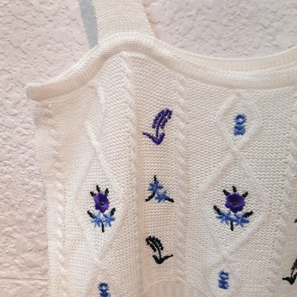 Áo croptop trắng hoa tím DA285