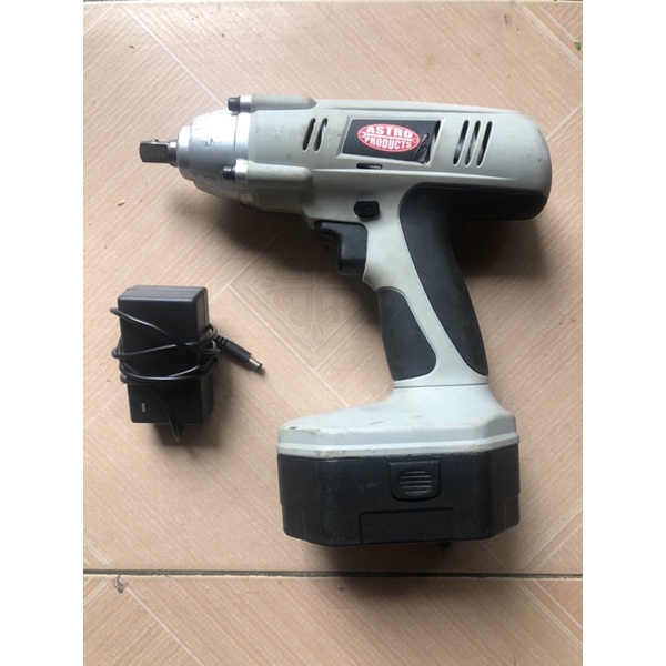 Máy bulong nhật bãi pin đóng mới