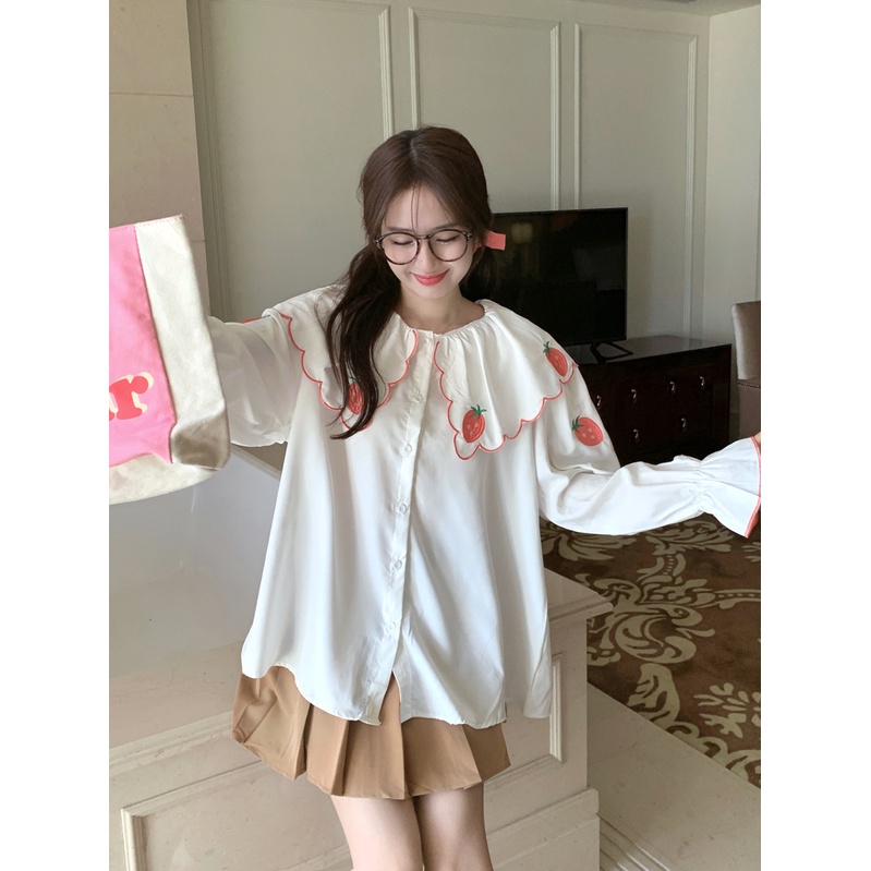 Áo Sơ Mi Trắng Cổ Búp Bê Họa Tiết Thêu Dâu Tây Phong Cách Hàn Quốc Ngọt Ngào