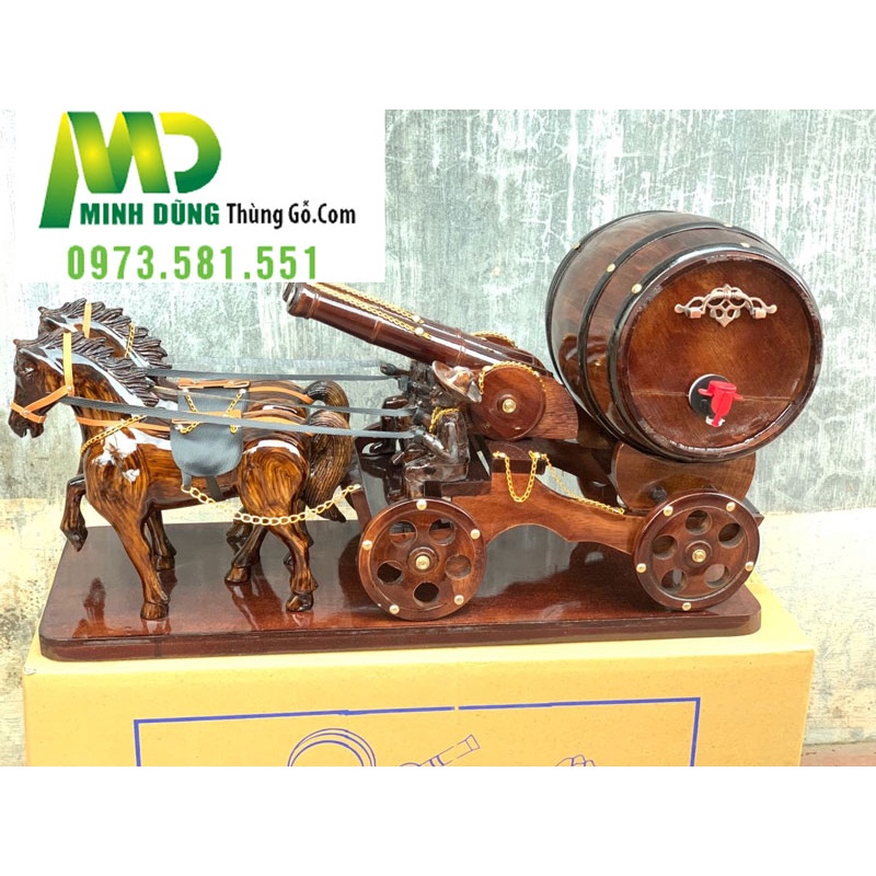 Bom ngựa kéo xe