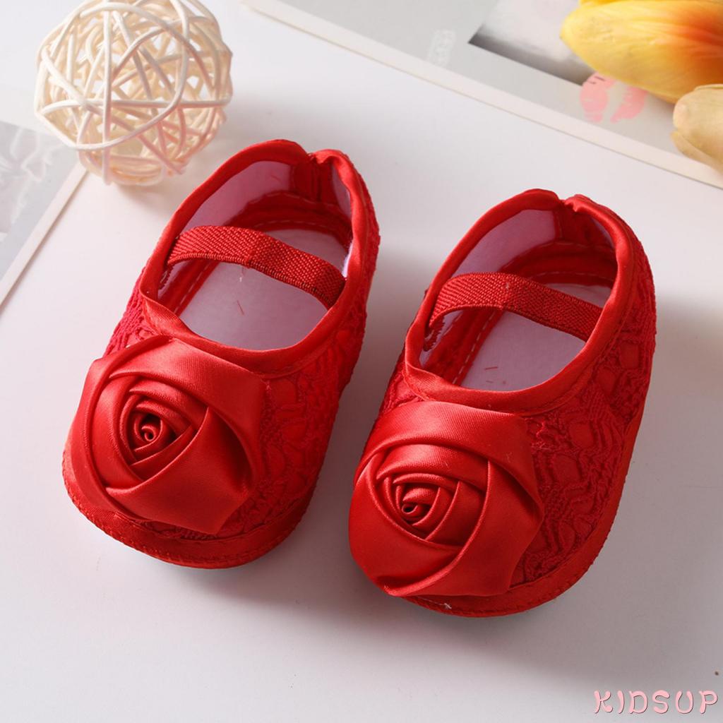 Set 1 Đôi Giày Đế Mềm + Băng Đô Hoa Hồng Dành Cho Bé Gái