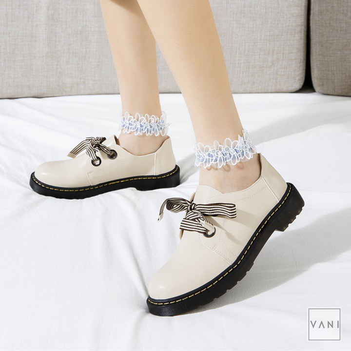 [Mã 151FASHIONSALE1 giảm 10K đơn 50K] Tất Vớ Trong Suốt Cổ Viền Ren Hoa Cổ Lửng Thun Thoáng Khí - Vani Store