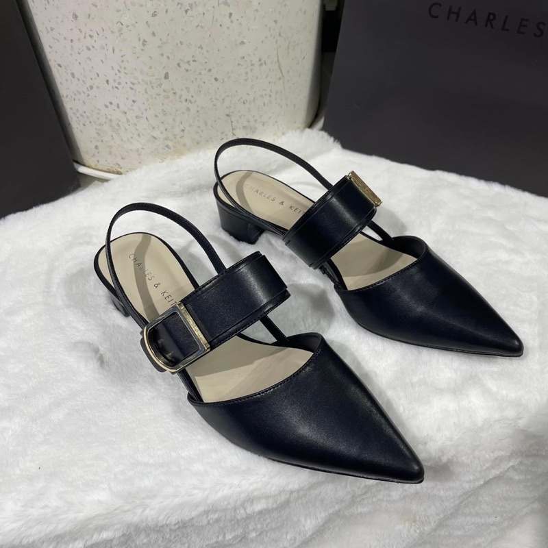 Giày cnk mũi nhọn