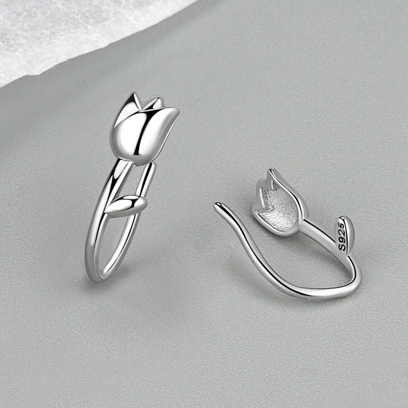Đôi Khuyên Tai Hình Hoa Tulip Màu Bạc Phong Cách Pháp Cổ Điển Dành Cho Nữ
