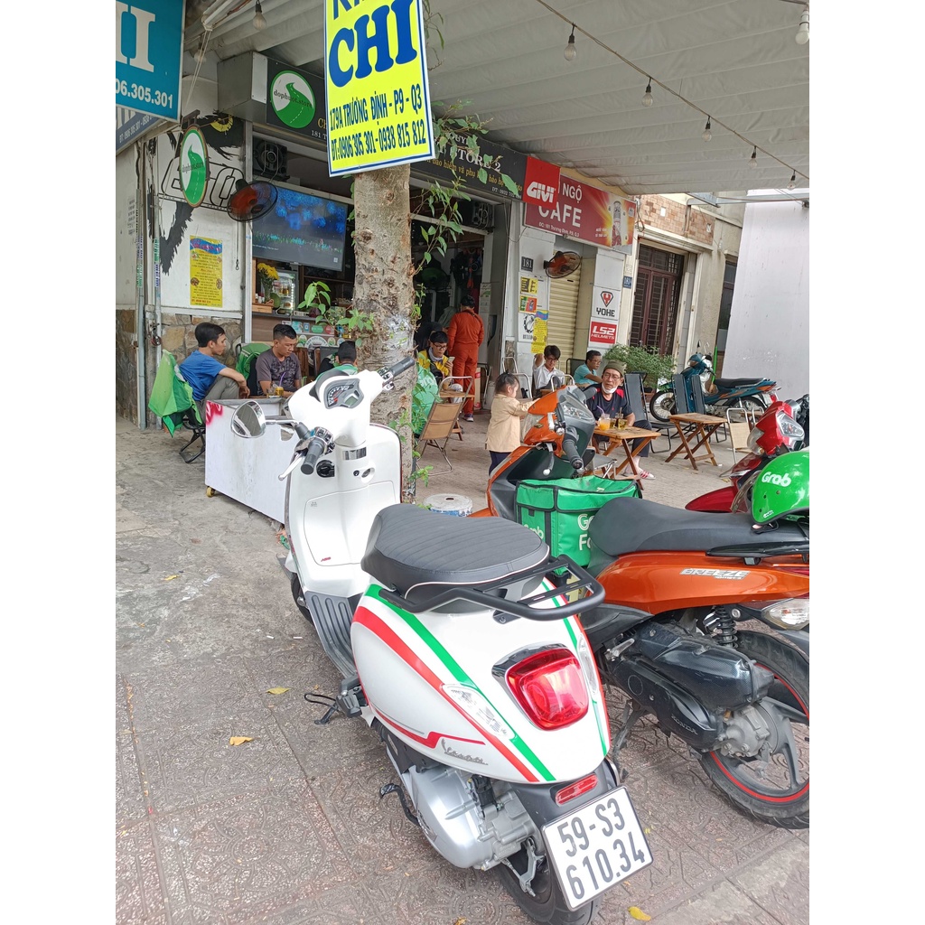 Baga sau chịu lực Givi SR Vespa Sprint