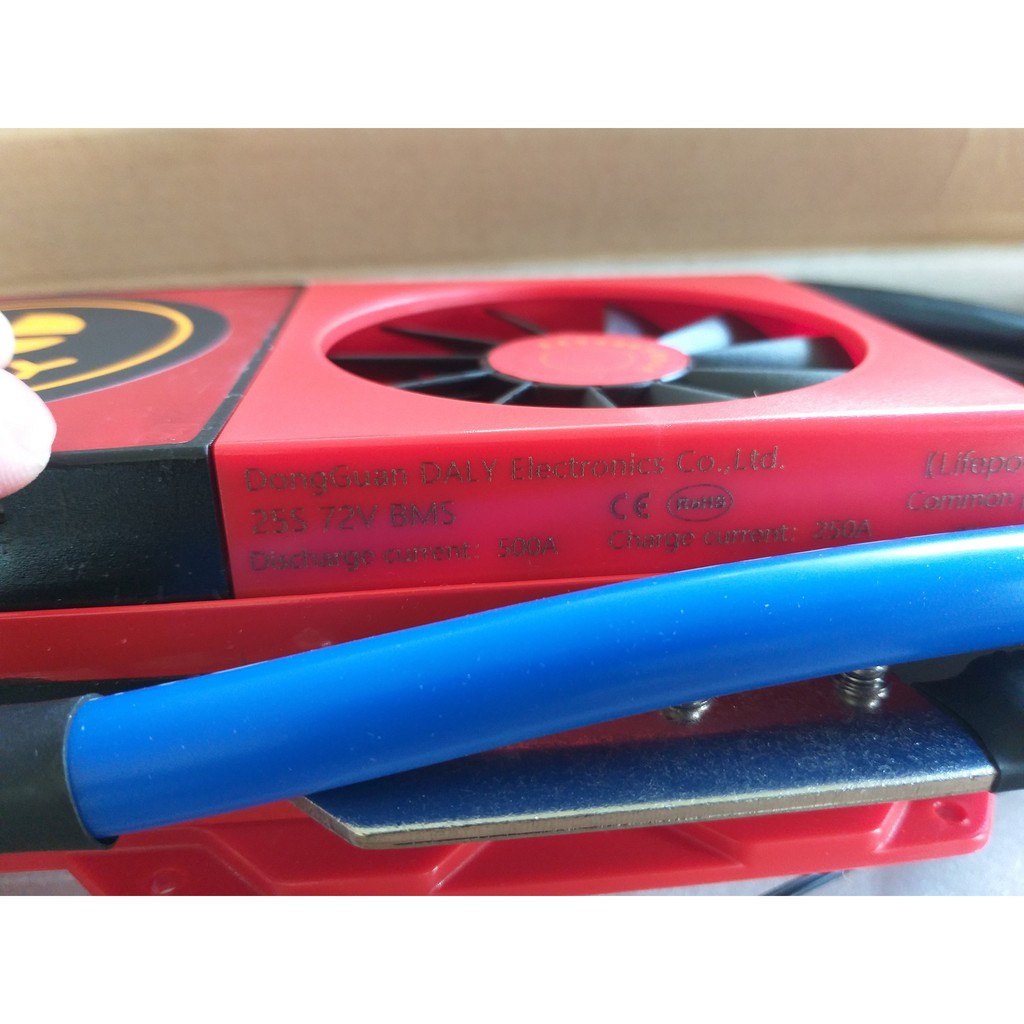 BMS sạc/xả cân bằng cell pin lifepo4 Daly Smart 20-25S 500A
