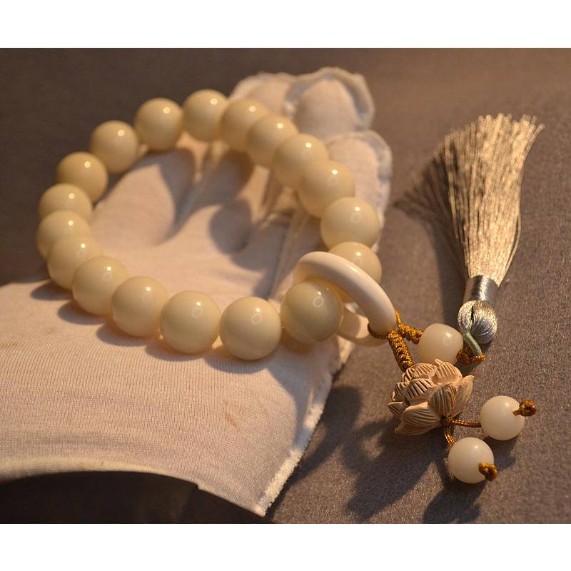 Chuỗi Hạt Bồ Đề 18 Hạt 15mm Màu Trắng