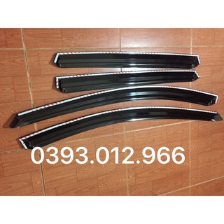 VÈ CHE MƯA CHEVROLET CAPTIVA