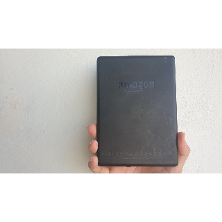 Máy đọc sách kindle basic 8th used acceptable