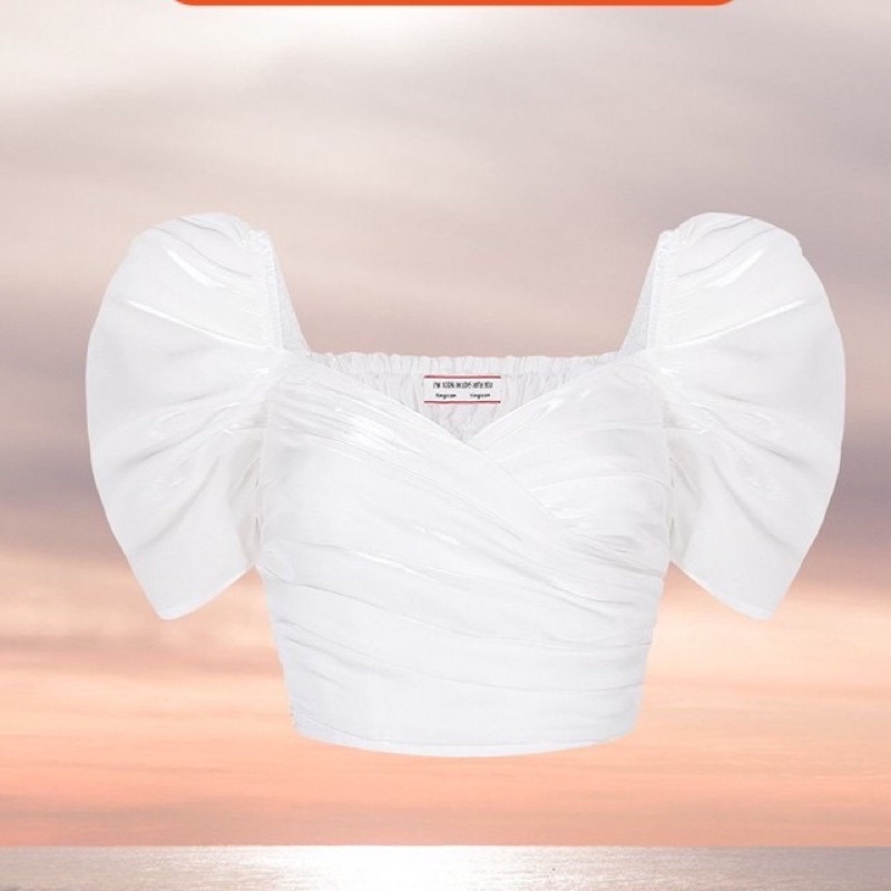 áo trắng croptop vai bồng