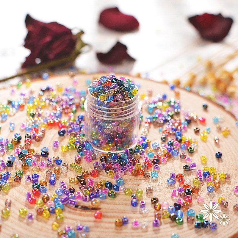 Set 500 Hạt Thủy Tinh Nhỏ Nhiều Màu Làm Trang Sức Cho Bé DIY