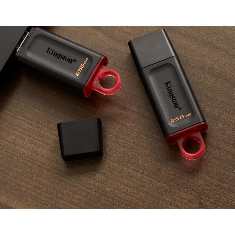 USB 3.2 Gen 1 Kingston DataTraveler Exodia DTX 32Gb DTX/32GB thời trang với nắp bảo vệ và móc khóa màu sắc