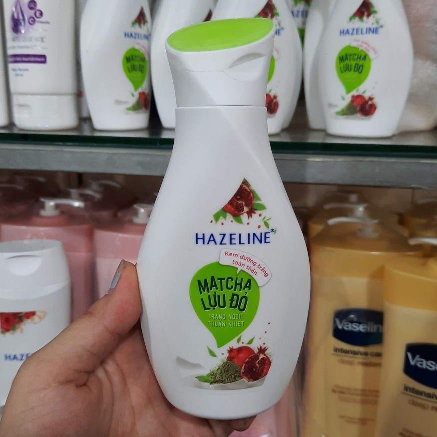 Sữa dưỡng thể dưỡng trắng Hazeline Matcha Lựu Đỏ 140ml