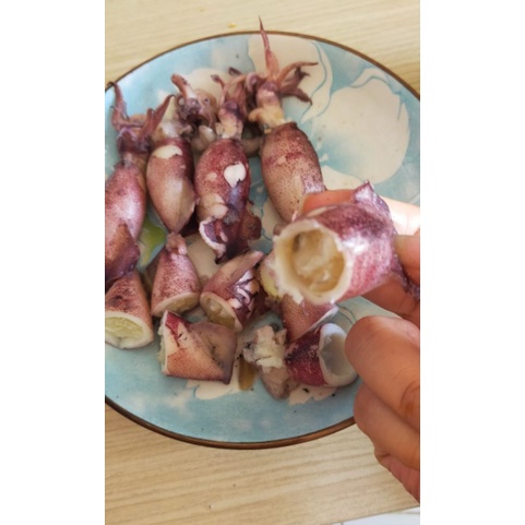 Mực trứng sz 16-18con/kg.