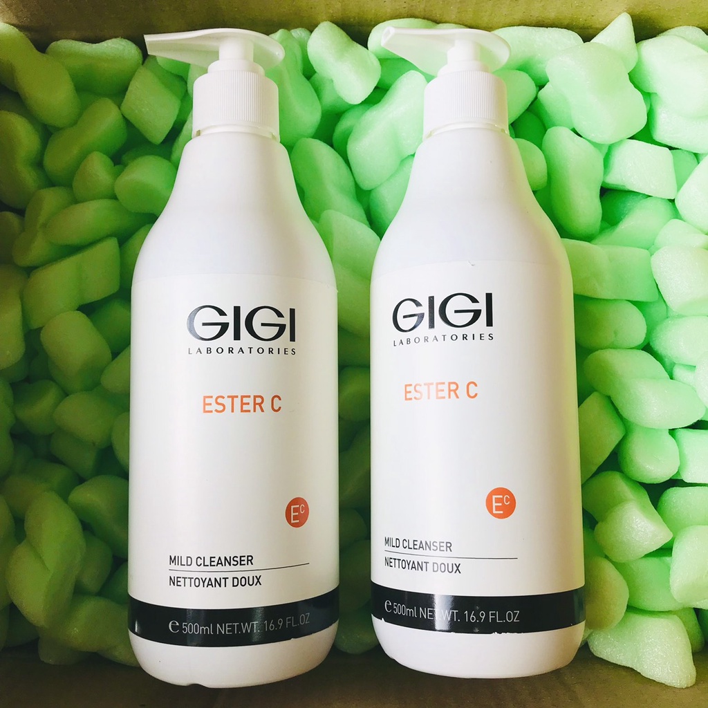 GiGi Ester C Mild Cleanser - sữa rửa mặt làm sạch và trắng da.