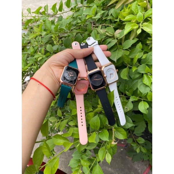 Đồng Hồ Nữ Ulzzang Dây Da Cao Cấp Mặt Số Vuông Nữ Tính