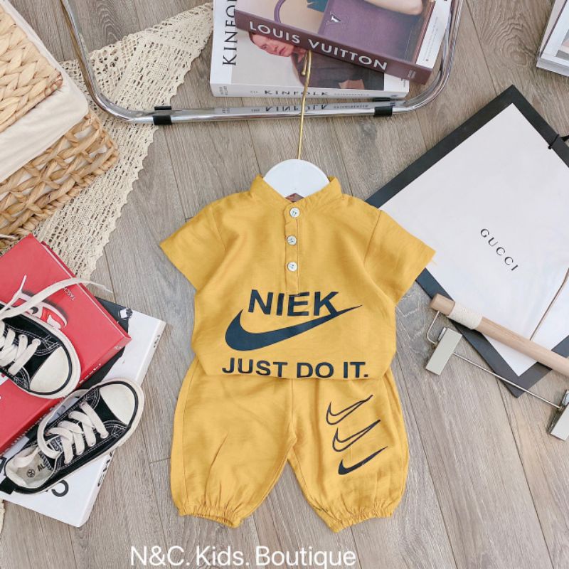 Bộ đũi niek cổ trụ xịn xò cho bé trai