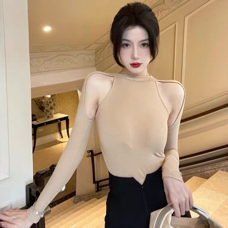 Áo croptop dài tay HAGA áo thun phong cách Hàn với thiết kế đơn giản AKN62